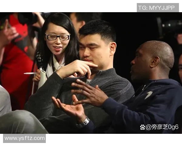 闻姚明腋下的奇妙体验与篮球巨星的亲密接触之旅