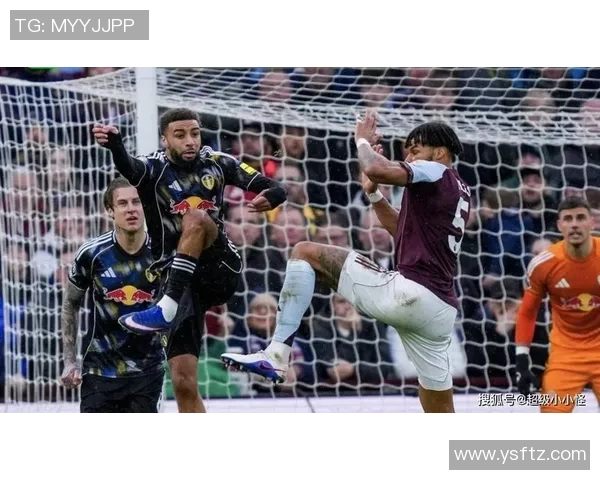 欧联杯激战曼联大胜曼城争议判罚引发全场热议