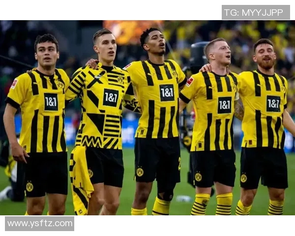 欧联杯多特蒙德大胜巴黎圣日耳曼争议判罚引发全场热议 欧联杯多特蒙德大胜巴黎圣日耳曼争议判罚引发全场热议