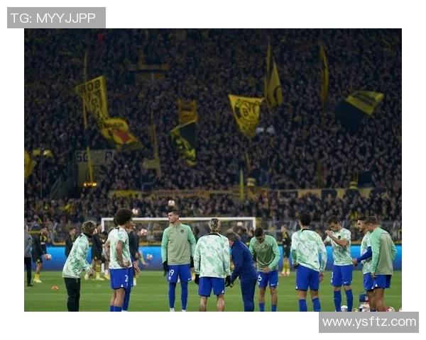 足总杯精彩对决巴黎圣日耳曼与皇马战成平局乌龙球引发全场狂欢 足总杯精彩对决巴黎圣日耳曼与皇马战成平局乌龙球引发全场狂欢